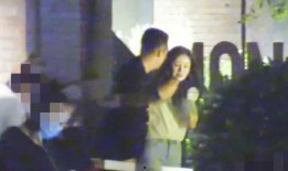 演技派老利深夜爆料视频,娱乐圈幕后真相大曝光